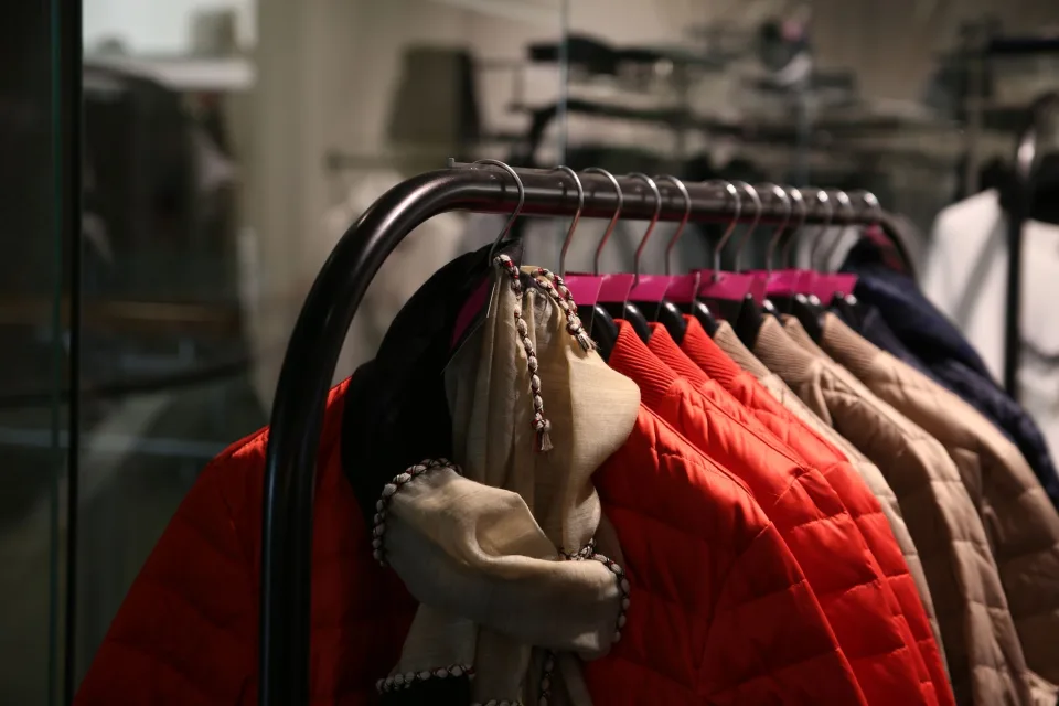Đồ mặc có sẵn tại shop